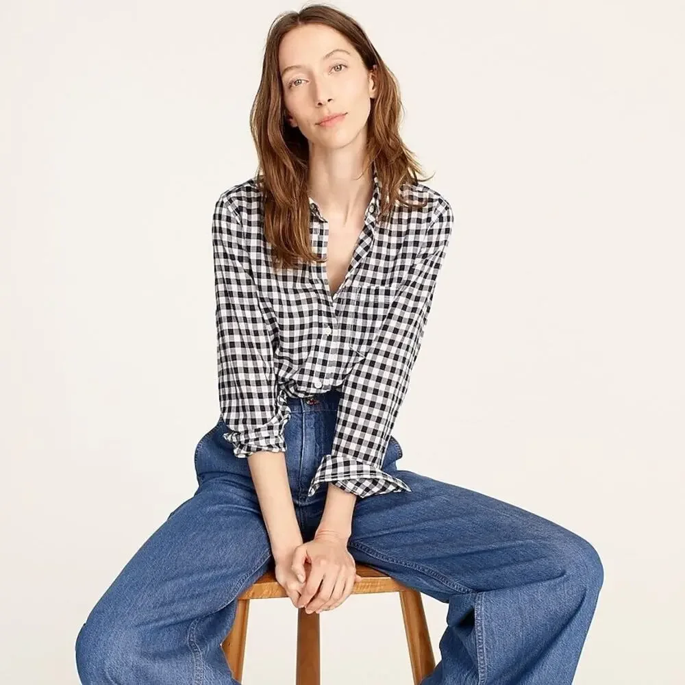 J. Crew Classic Fit Button Down Shirt in Crinkle Gingham Navy White Size 12